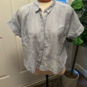 Madewell embroidered white floral design size M blue/white stripes 100% cotton